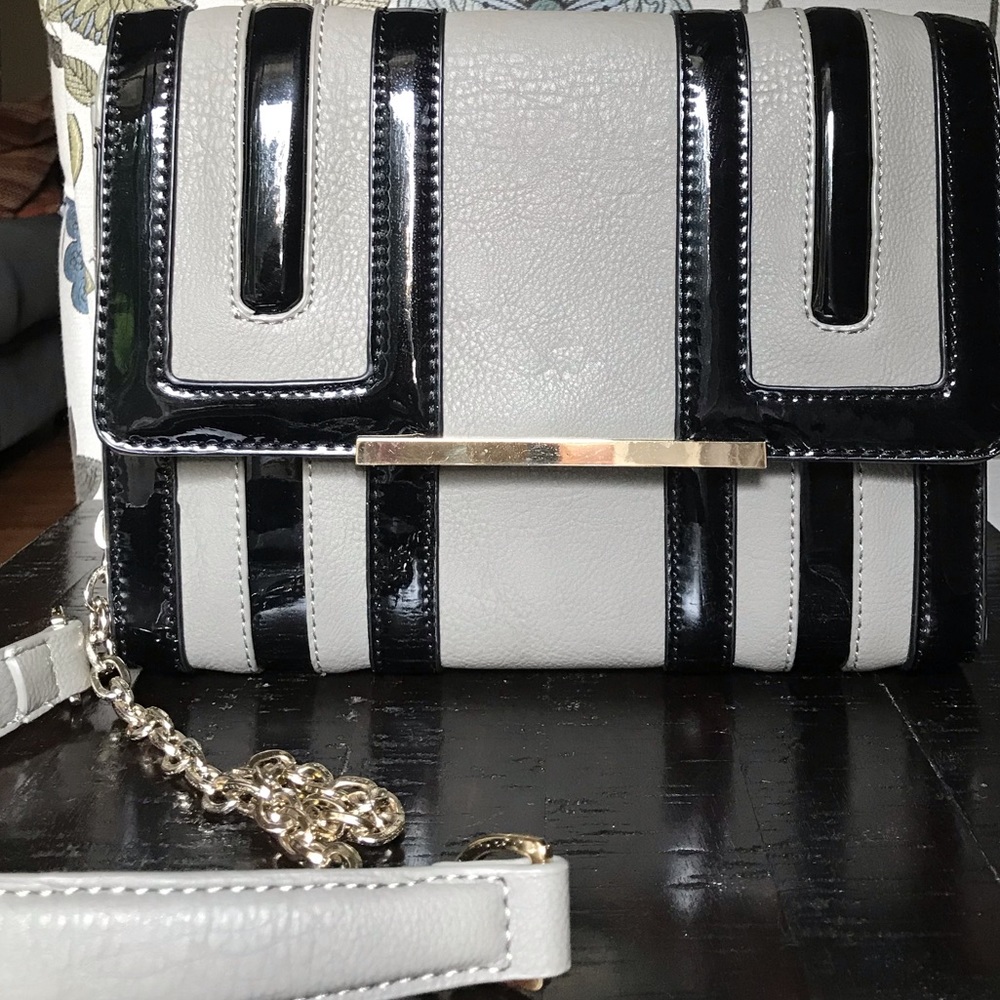 ✨ Women Shoulder Bag with Metal Chain Strap